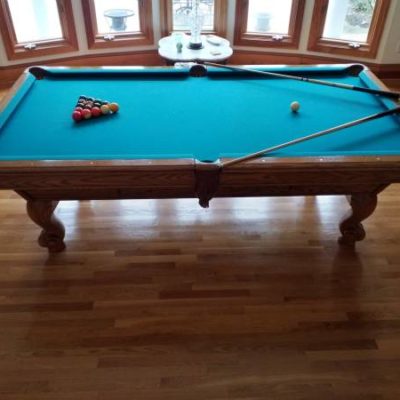 Brunswick Pool Table 8"